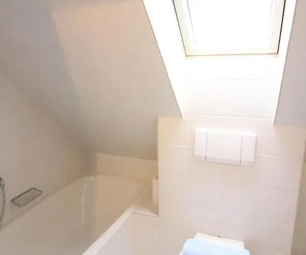 Christine - * Munkmarsch